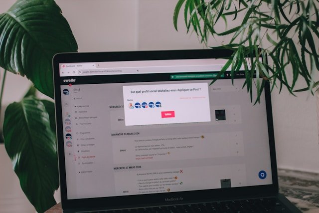 hero-gallery-02 swello-lvktcmlqrem-unsplash